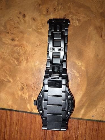 İşlənmiş, Qol saatı, Hublot, rəng - Qara