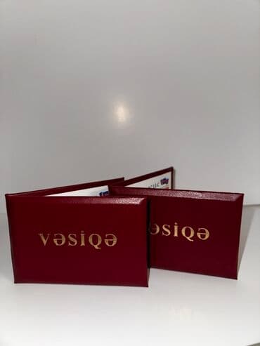 əsgər rəsmi çəkmək: Burada müxtəlif şirkət və təşkilatlar üçün nəzərdə tutulmuş şəxsiyyət — 1