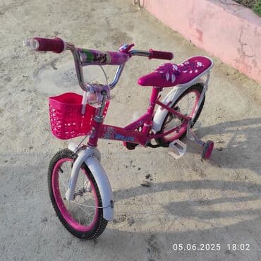 qiz ucun velosiped: Dörd təkərli Uşaq velosipedi 16", sürətlərin sayı: 1 — 1