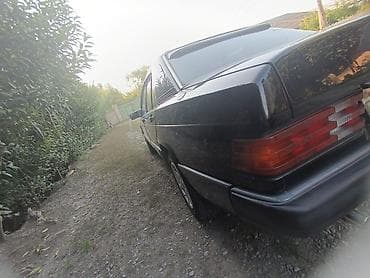 daevo centra: Mercedes-Benz 190: 0.2 l | 1990 il Sedan — 3