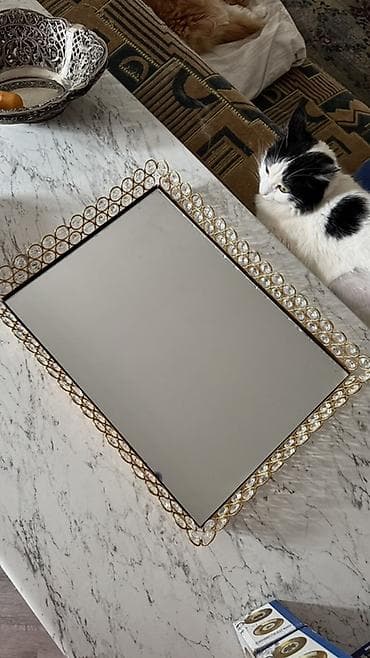 Dekorativ güzgülü fənər/tray - Material: metal karkas (qızılı rəng)