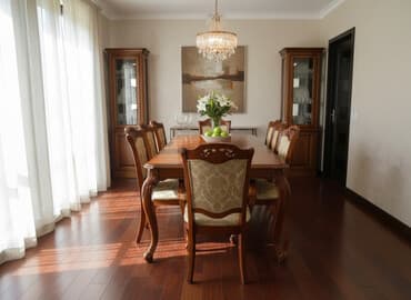 Ev üçün dekor: Stol,8 stul desti 380m satılır Heç bir poblemi yoxdur Ünvan Razin ✨ — 2