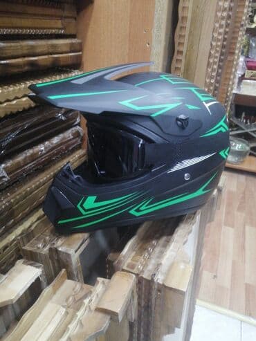 dəmirin qiyməti 2021: Moto Dəbilqələr Ag qarşı enli şüşəli 29azn Qırmızı Göy Qara Boz rəngli — 25