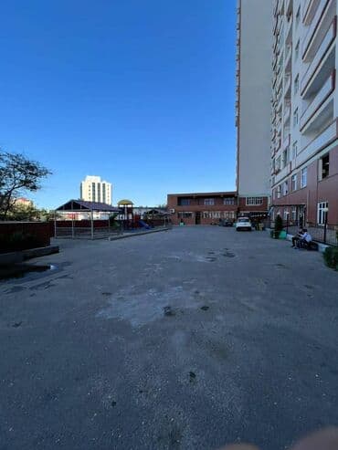 sumqayit 13 mkr: Yasamal, 4 otaqlı, Yeni tikili, m. Nizami, 240 kv. m — 18