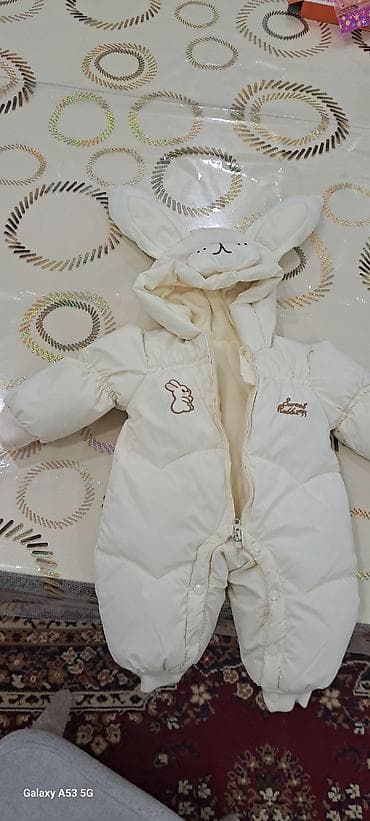 şaxta baba corabı: Uşaq üçün qış kombinezonu - Rəng: krem/ivori - Model: qulaqcıqlı — 2