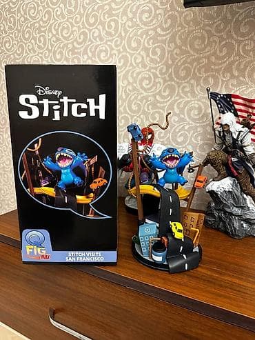Q-Fig firması Stitch fiquru