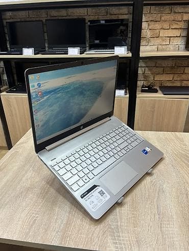 Avtoelektronika: İşlənmiş HP Pavilion, 15.6 ", Intel Core i5, 256 GB, Ödənişli çatdırılma — 2