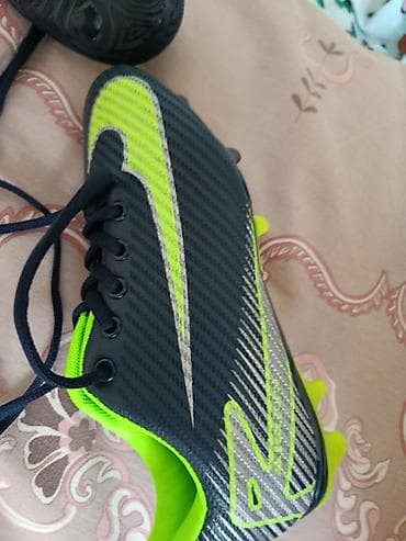 Uşaq futbol butsası – qazon üçün - Model: “Mercurial” üslubunda, yan — 2
