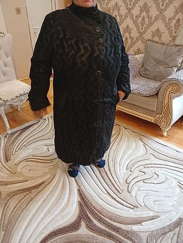 Üst geyimi: Yaxşi vezyetedi - Rəng: tünd yaşıl–qara tonlarda - Material görünüşü — 4