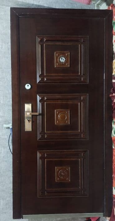 2433 //&amp; Lamie Seyf qapisi satilir Qiymet 250 azn Baha alinib