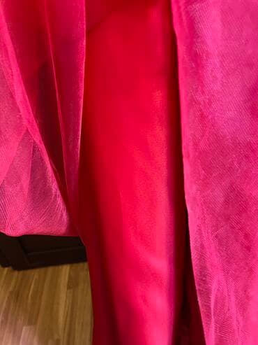 Xonça: 1 defe qız toyunda geyinmişem. Atlasdandı 38 42 bedene qeder gedir — 2