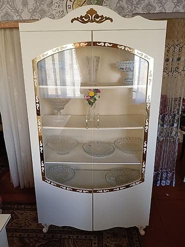 Moyka avadanlığı: Şüşəli dolab vitrini, İşlənmiş, Ünvandan götürmə — 3