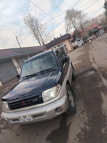 Mitsubishi Pajero iO SUV - Model: Mitsubishi Pajero iO (GDI) - Kuzov