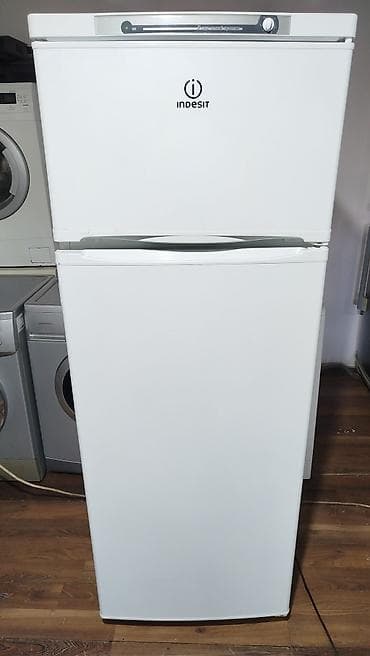 soyuducu sumqayitda: İşlənmiş 2 qapılı Indesit Soyuducu Satılır, rəng - Ağ, Təkərli — 1