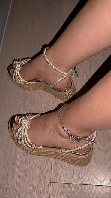 Босоножки, сандалии, шлепанцы: Размер: 37.5, цвет - Серебристый, Новый — 4