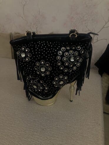 diplomat çantası: Qadınlar üçün dekorativ hündürdaban ayaqqabı formalı çanta - Rəng — 4