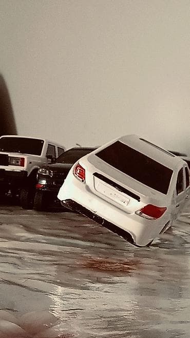 Velosipedlər: Range Rover və klassik modellərin metal oyuncaq avtomobil kolleksiyası — 3