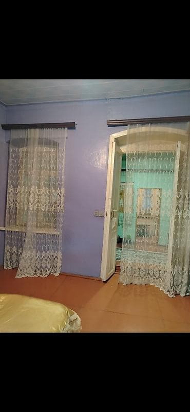 kitap refi: İkinəfərlik çarpayı, Dolab — 7