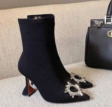 Qazanlar: Ölçü: 38, rəng - Qara, Yeni — 1