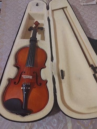 Məhsul: Klassik skripka dəsti Çexiya istehsalı. Təsvir: - Tam ölçülü