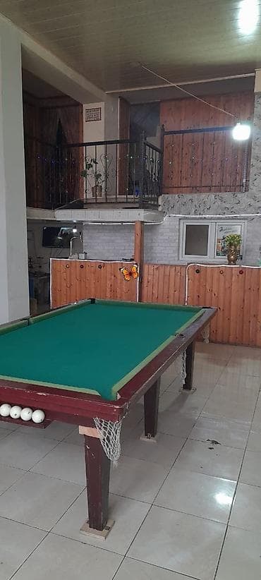 Blyard qiyməti 500 manat üzərində şarlarıüçbucağı və 3 ədəd kiy