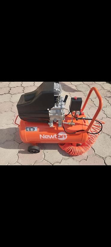 Hava kompressoru.Newton 50 L.
1 dəfə istifadə olunub 
Tam işləkdir — 5