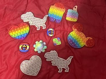 Oyuncaklar Popitler biri 1 manat