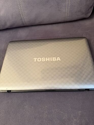Monitorlar: Toshiba Satellite noutbuk - Ekran: təxminən 15.6" geniş format — 3