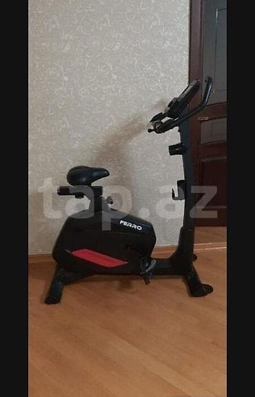 Qara rəngli, FERRO markalı велотренажер. Ev şəraitində idmanla məşğul