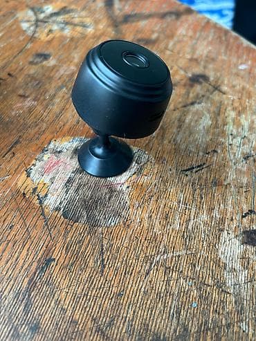 Mini Wi‑Fi təhlükəsizlik kamerası - Kompakt, maqnitli dayaqla 360°