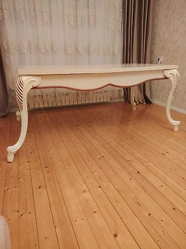 reseption masa: Ağ rəngli yemək/oturma otağı masası - Dizayn: Minimalist, düzbucaqlı — 1