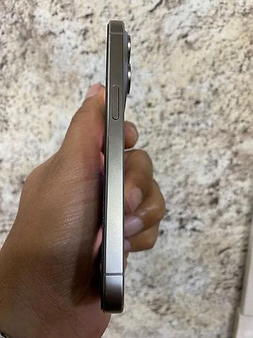 iphone 15 pro max dubay: IPhone 15 Pro, 128 GB, Natural Titanium, Face ID — 1