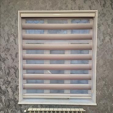 Bitkilər üçün dibçəklər: Zebra jalüz pərdə – ev və ofis üçün müasir işıq tənzimləmə həlli. - — 5