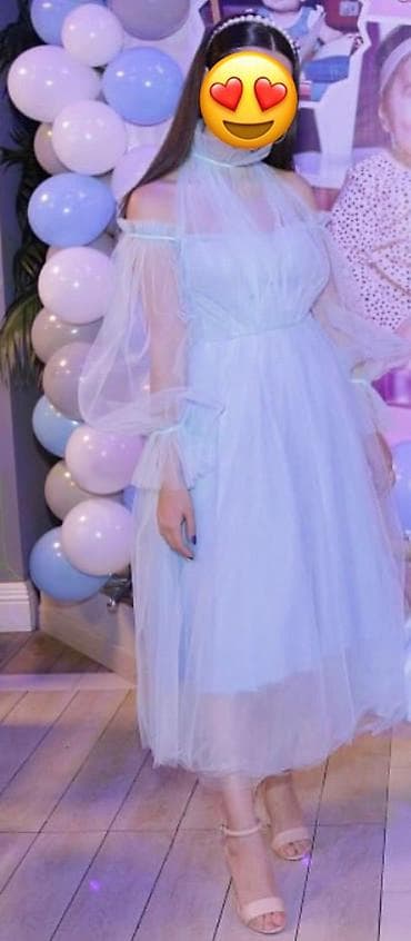 Mavi rəngli tül don - Model: romantik stil, yüngül və həcimli siluet — 2