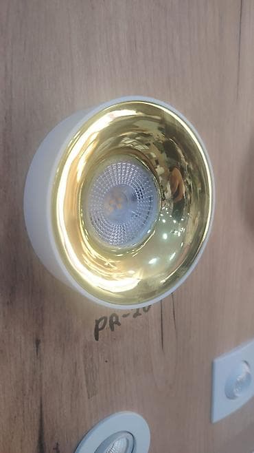 LED spot işıq – dairəvi korpus, qızılı reflektorlu dizayn 8 manat 50