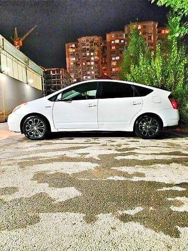Toyota Prius: 1.5 l | 2008 il Hetçbek