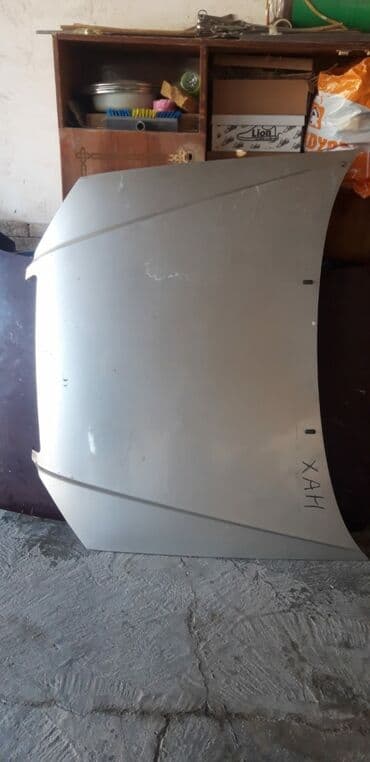 Ceri nin kapotu 150m. vaz 07 kapotu ve cerinin 4 eded qapilari. ve