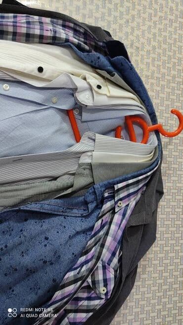 toy ucun salvar koftalar: Təcili satilir. Kişi Köynəklər hər biri 10 man.her bir köynəyin şekli — 3