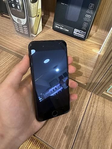 ipod touch 8: IPhone 8, 64 GB, Qara, Simsiz şarj — 2