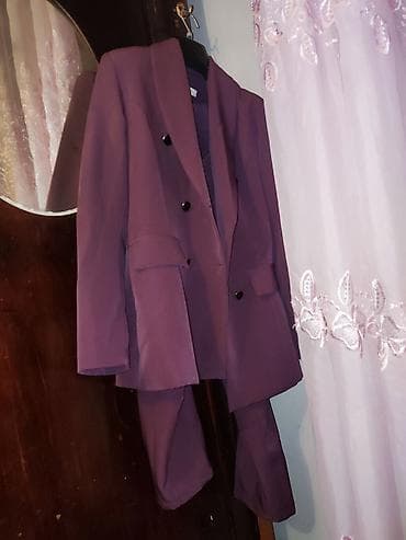 dest paltarlar: Bənövşəyi rəngdə qadın kostyum dəsti - İki hissəli dəst: uzun formalı — 1