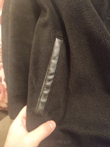 dəri gödəkçələr: Kişi üst geyimləri.
Hər biri 20 azn — 6