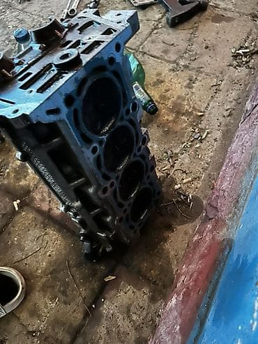 hava vuran mator: Məhsul: Daxiliyanma mühərriki üçün silindr başlığı (DOHC) Təsvir: - 4 — 4