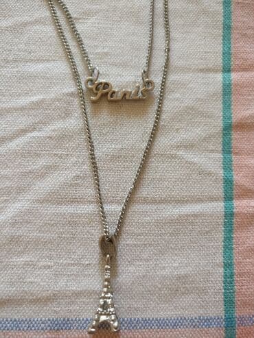Бижутерия разные бусы от 5 до 10ман .цепочка Париж стоит 5ман