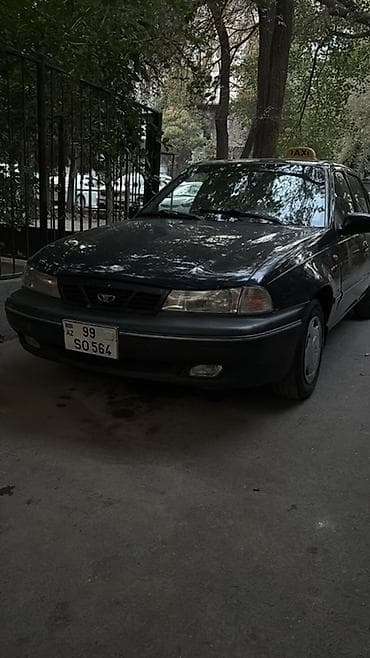 klas 6: Daewoo Nexia sedan – qara rəng, 4 qapı, ön və arxa tərəfdən geniş — 4