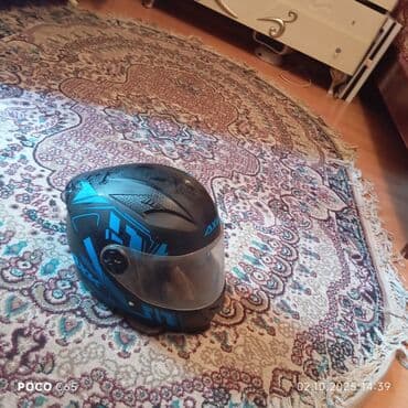 7 yerlik avtomobillər: - Rəng: mat qara üzərində mavi qrafika - Korpus: aerodinamik, tam üzlü — 3