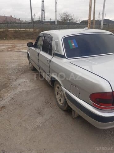 Bıçaqlar: GAZ Volga 3110 sedan - Gövdə tipi: 4 qapılı sedan - Rəng: gümüşü - — 4