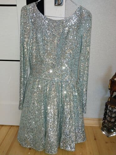 ziyafət geyimləri 2023: Tezedir. razmer uygun gelmir. 200manata alinib. razmer 40 — 1