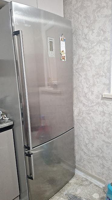 Xarab 2 qapılı Siemens Soyuducu Satılır, rəng - Gümüşü — 1