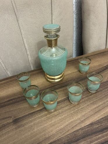 Qida məhsulları: Şüşə içki dəsti – 2 komplekt 1) Türkuaz-şampan rəngli karaf və 6 — 4