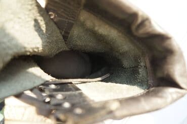 işlenmiş eşyalar: Hərbi zabit çəkməsi Az işlənmiş hərbi zabit çəkməsi satılır. Ölçüsü — 10